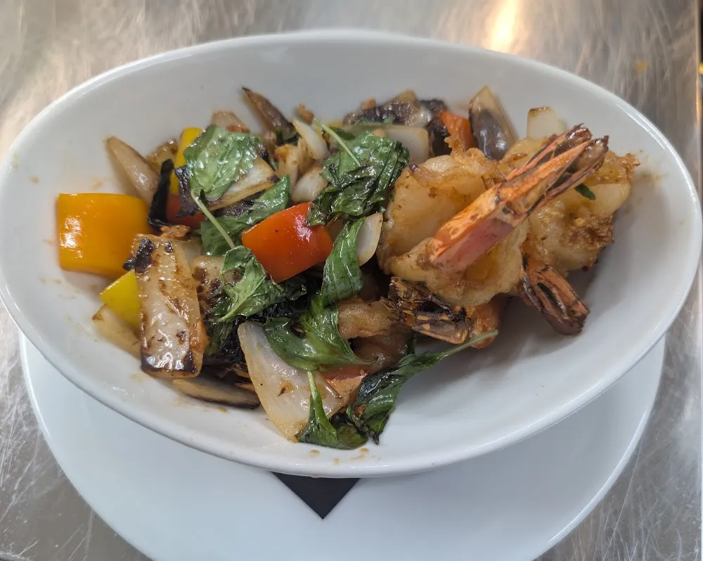 Basil Garlic Shrimp Stir Fry